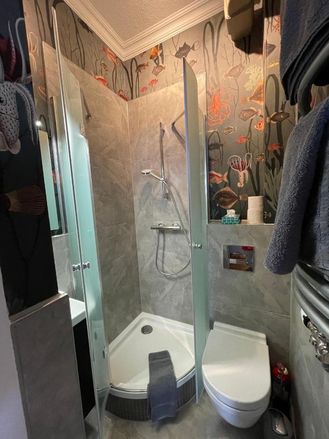Apartamento Altbaucharme Deluxe Mit Balkon In Zentraler Lage Kiel Exterior foto
