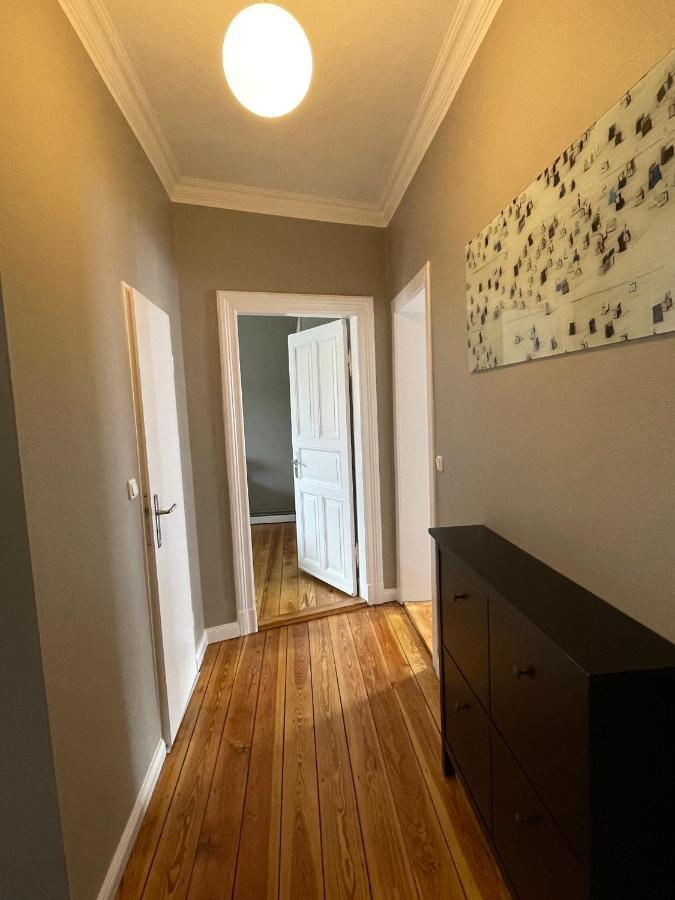 Apartamento Altbaucharme Deluxe Mit Balkon In Zentraler Lage Kiel Exterior foto